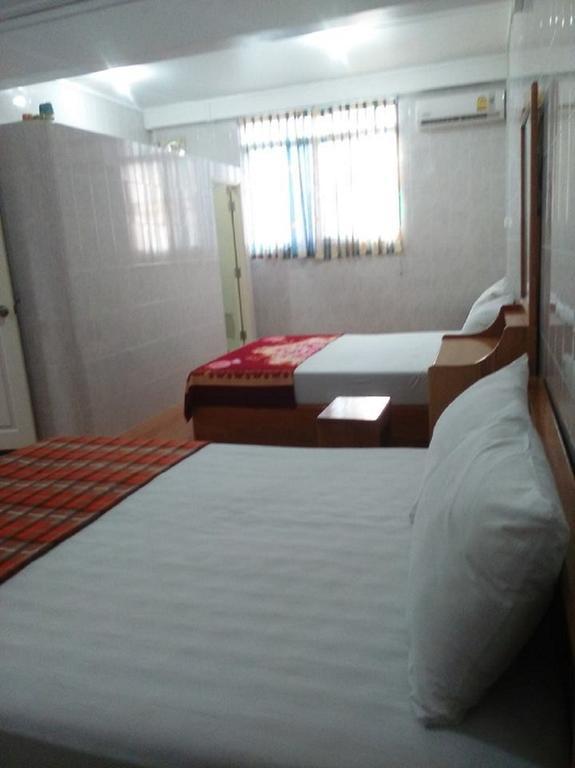Penguin Hotel Kawthaung Extérieur photo