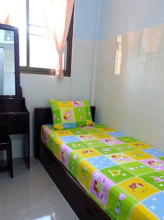 Penguin Hotel Kawthaung Extérieur photo