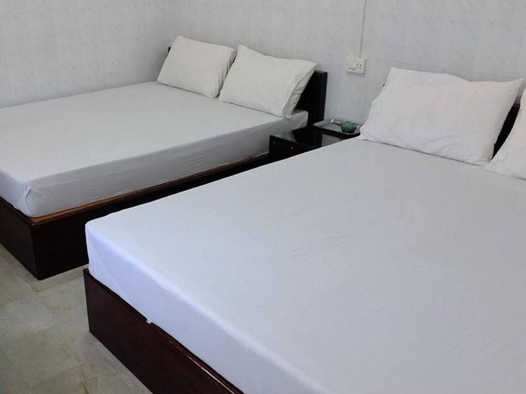 Penguin Hotel Kawthaung Extérieur photo