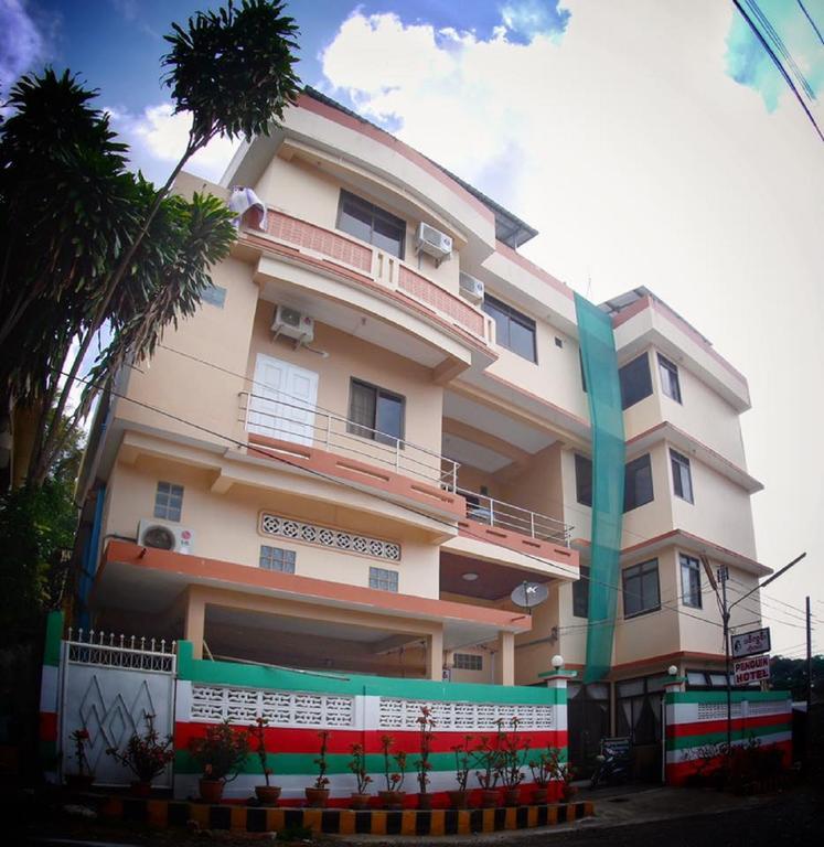 Penguin Hotel Kawthaung Extérieur photo