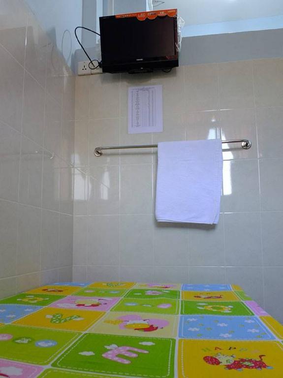 Penguin Hotel Kawthaung Extérieur photo